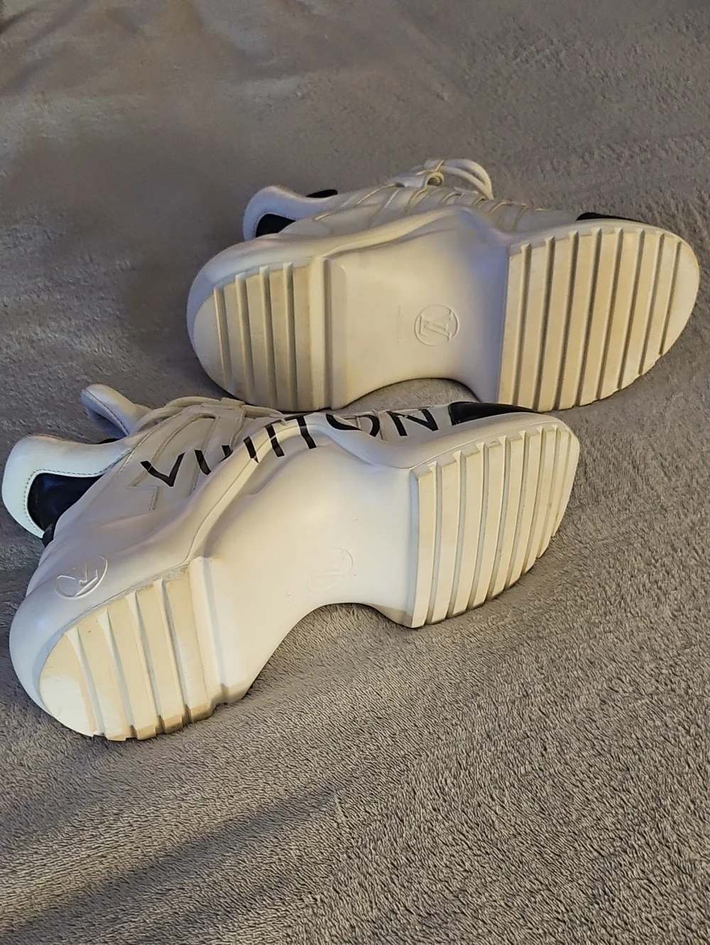 LOUIS VUITTON Archlight Chunky White Sneakers - 37